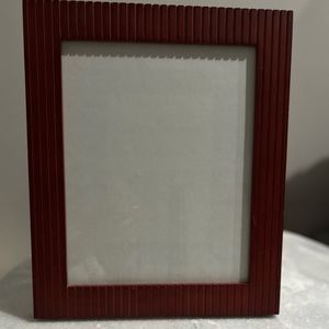 PhilipWhitney 8x10 rosewood picture frame with parallel ribbed lines